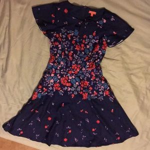 Floral dress, fluttery sleeves